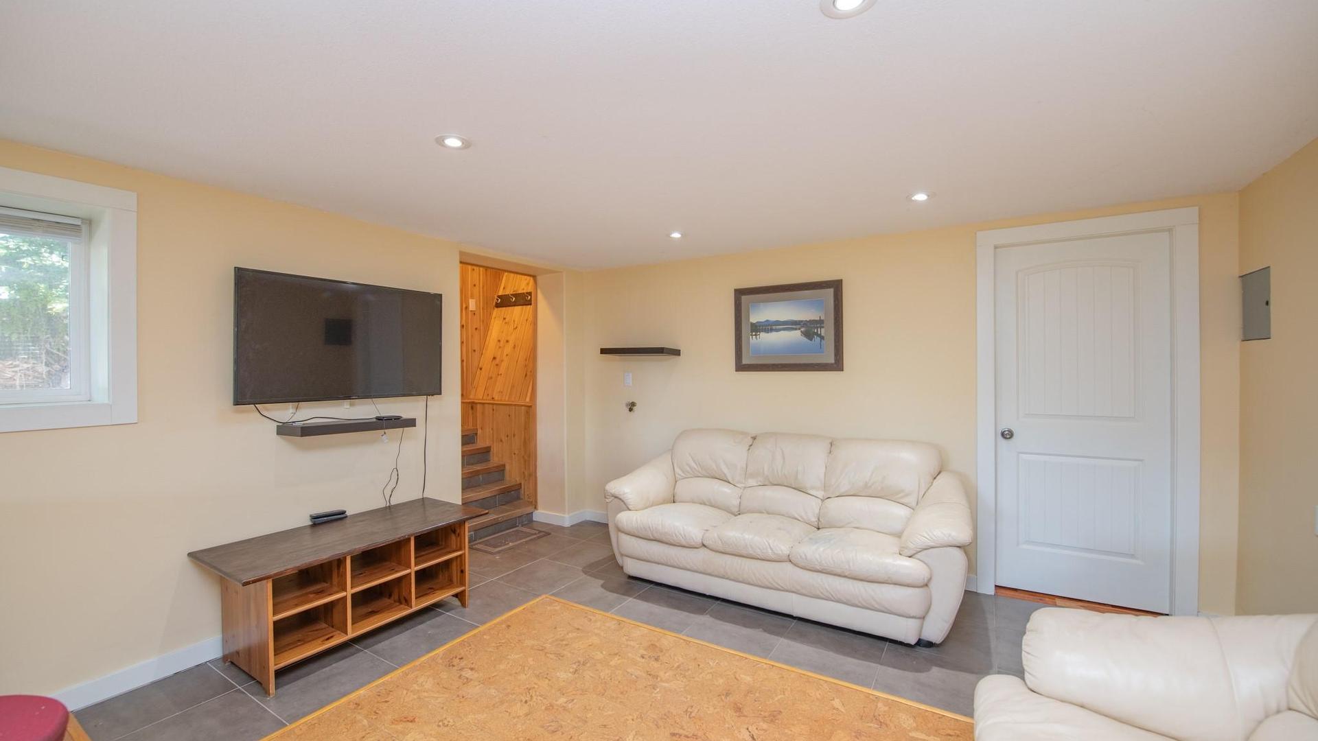 









3604


Pleasant Valley

Road,
Vernon,




BC
V1T 4L6

