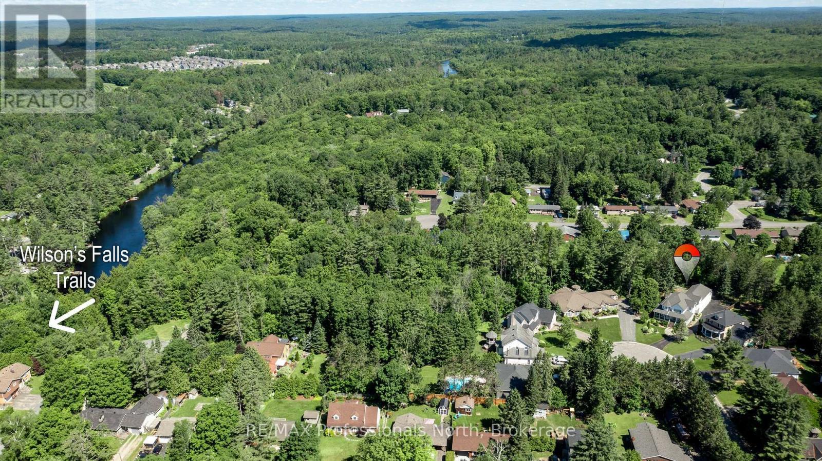 












9 MELANE COURT

,
Bracebridge (Macaulay),




Ontario
P1L1X7


