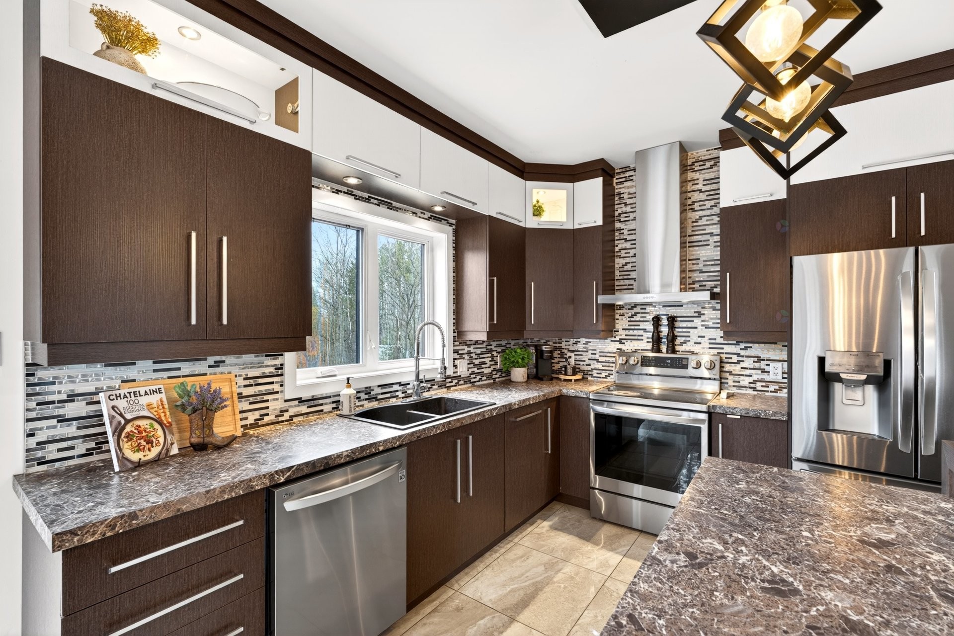 









1176


Ch. Édouard-Roy

,
Sherbrooke (Brompton/Rock Forest/Saint-Élie/Deauville),




QC
J1R0K1

