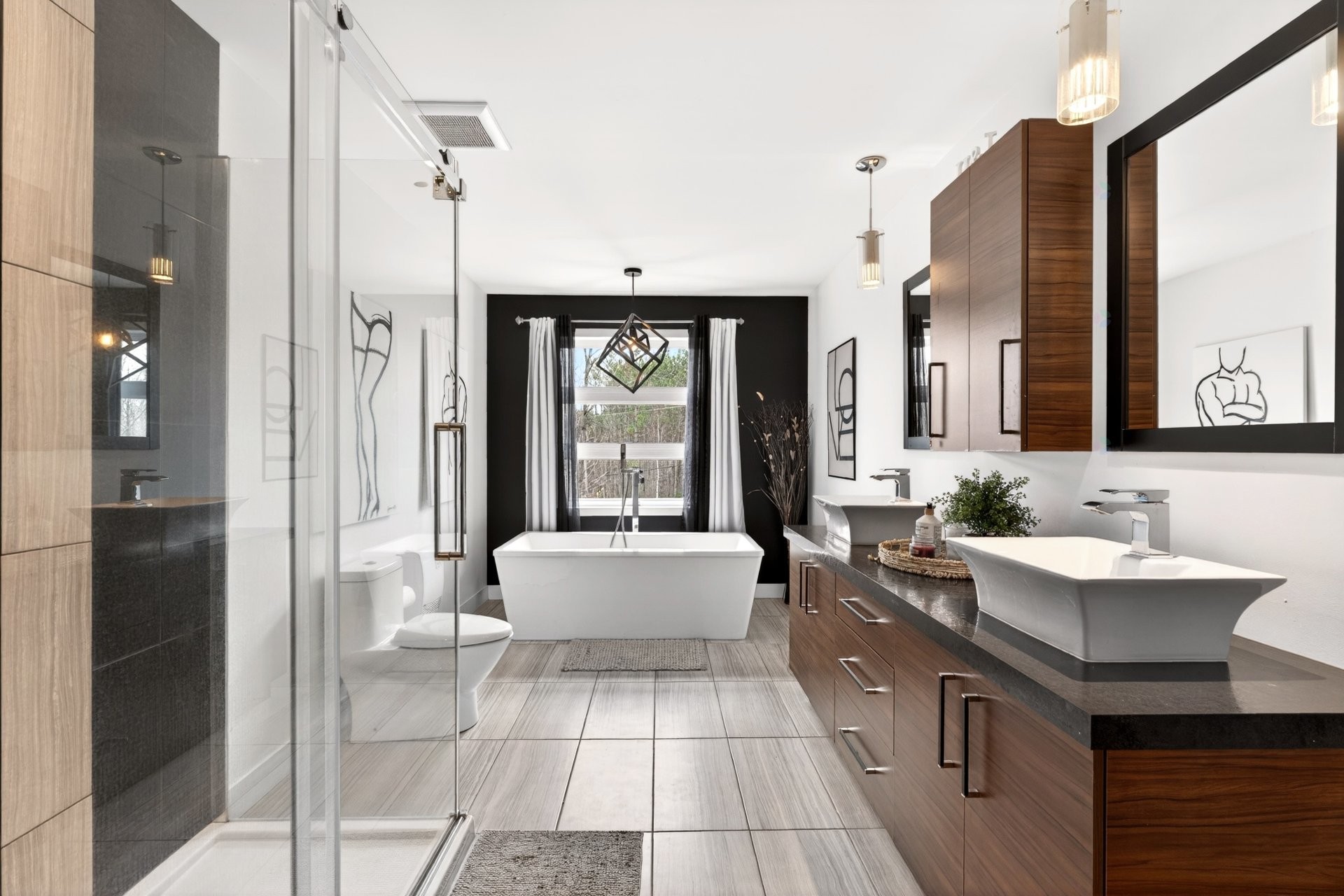 









1176


Ch. Édouard-Roy

,
Sherbrooke (Brompton/Rock Forest/Saint-Élie/Deauville),




QC
J1R0K1

