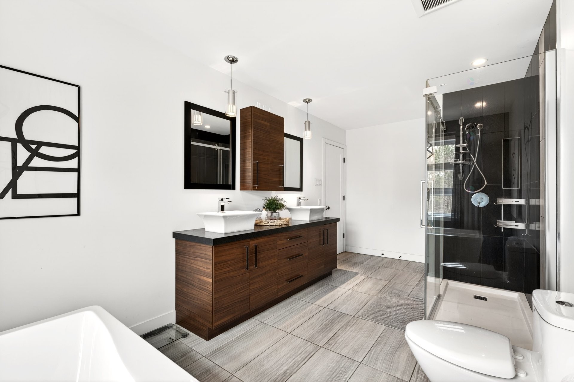 









1176


Ch. Édouard-Roy

,
Sherbrooke (Brompton/Rock Forest/Saint-Élie/Deauville),




QC
J1R0K1

