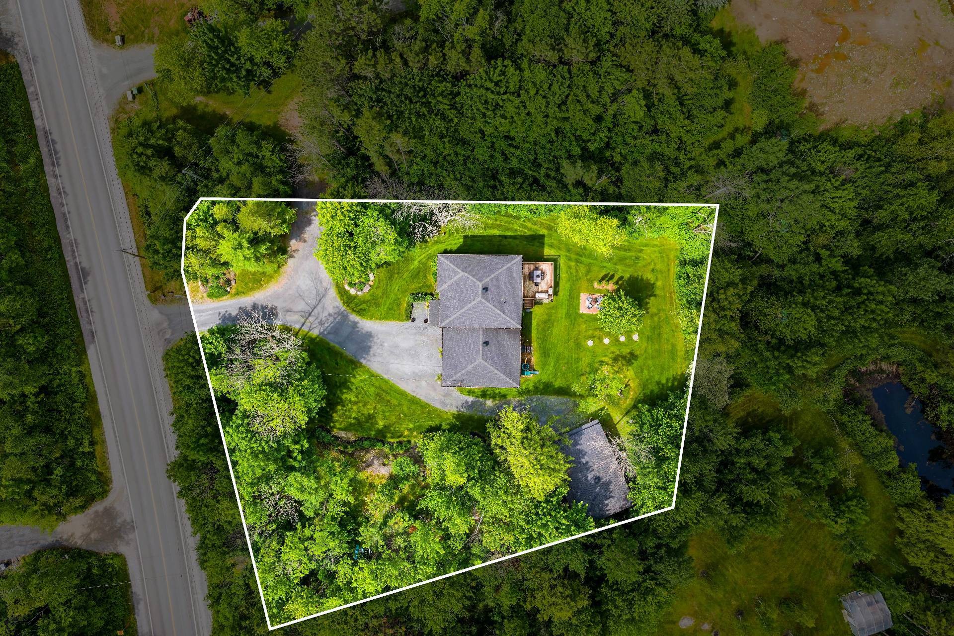 









1176


Ch. Édouard-Roy

,
Sherbrooke (Brompton/Rock Forest/Saint-Élie/Deauville),




QC
J1R0K1

