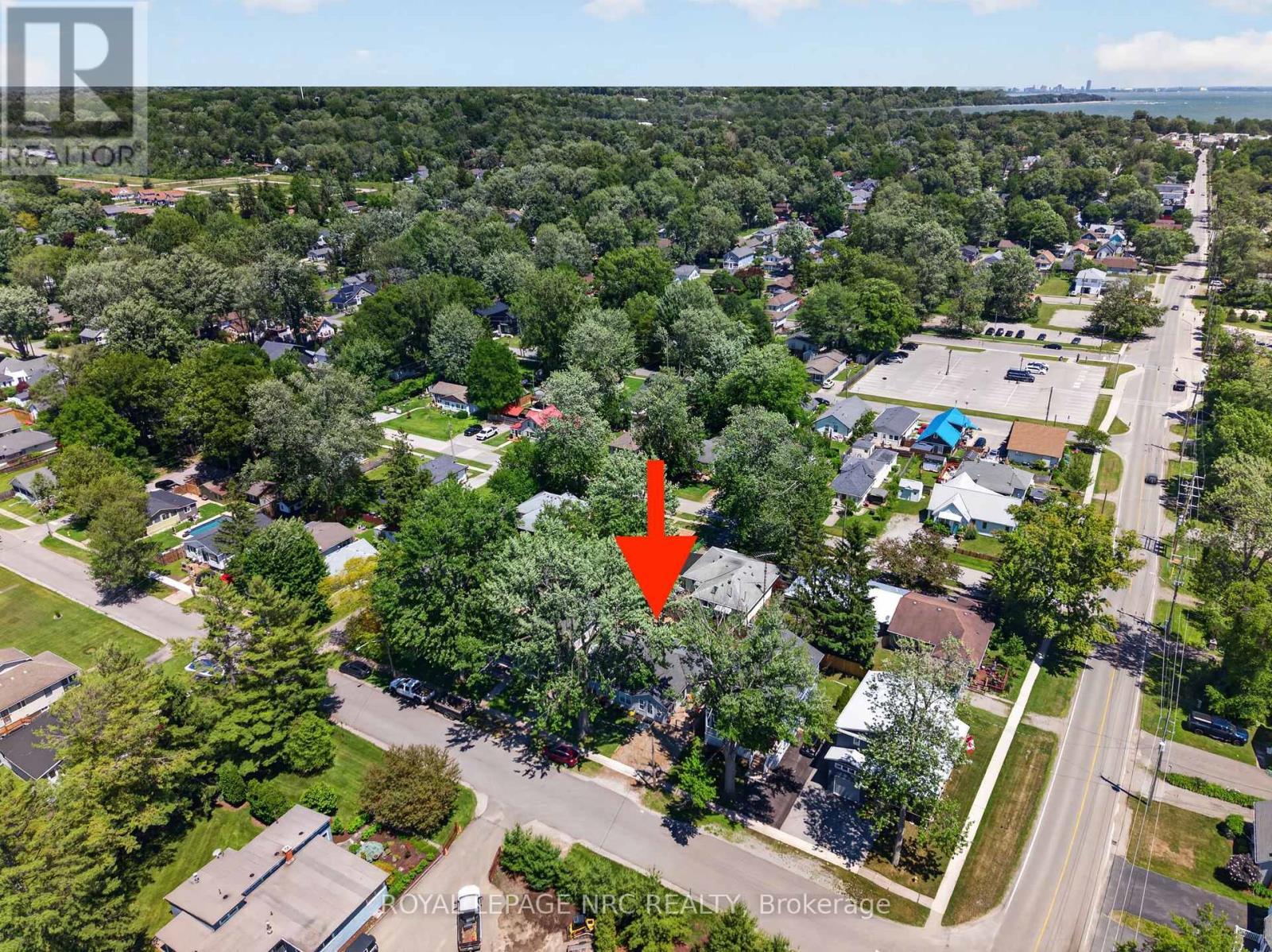 












404 LAKEWOOD AVENUE

,
Fort Erie (Crystal Beach),




Ontario
L0S1B0

