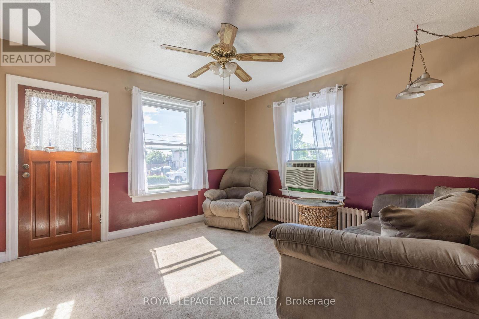 












19 CUNNINGHAM STREET

,
Thorold (Thorold Downtown),




Ontario
L2V3K6

