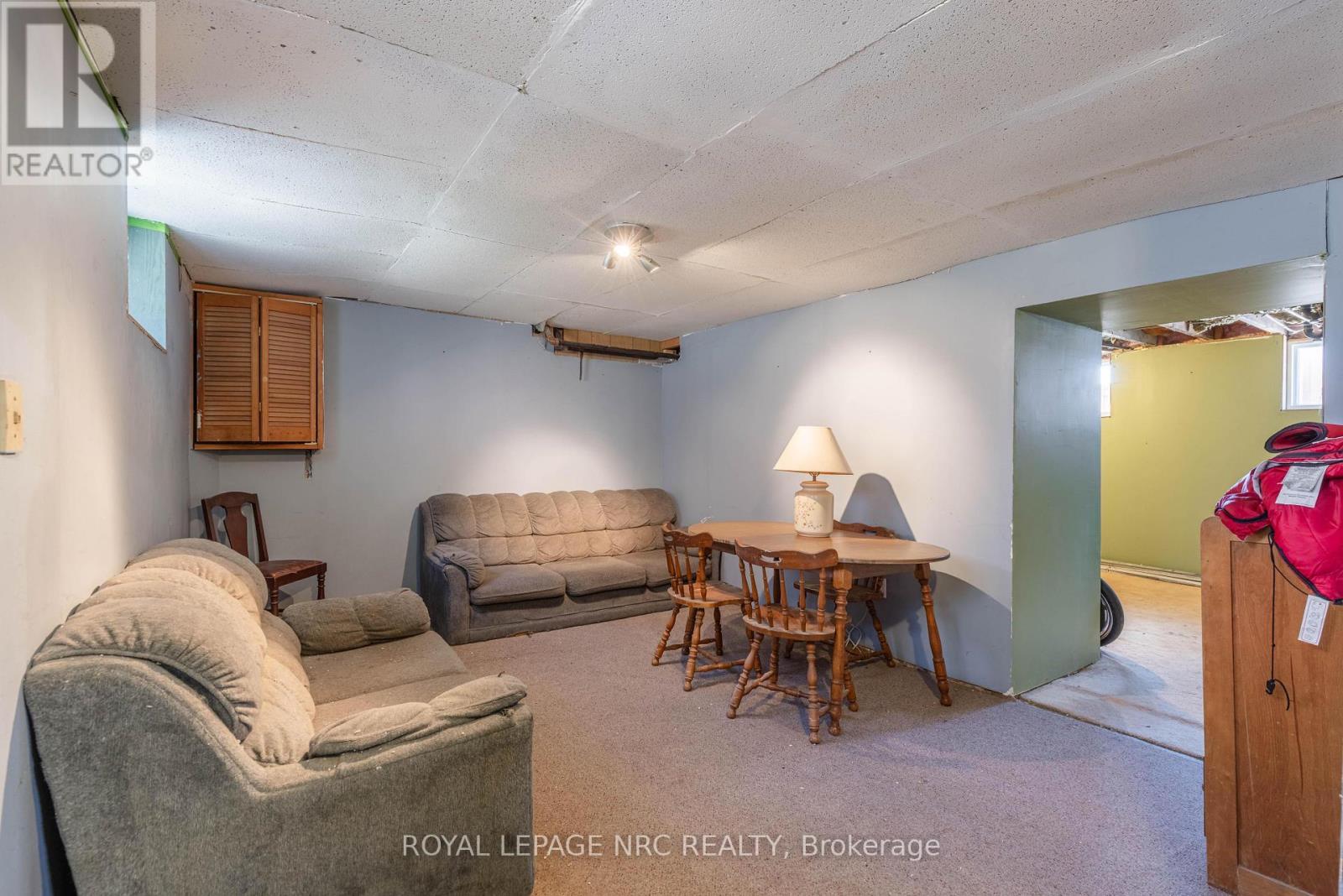












19 CUNNINGHAM STREET

,
Thorold (Thorold Downtown),




Ontario
L2V3K6

