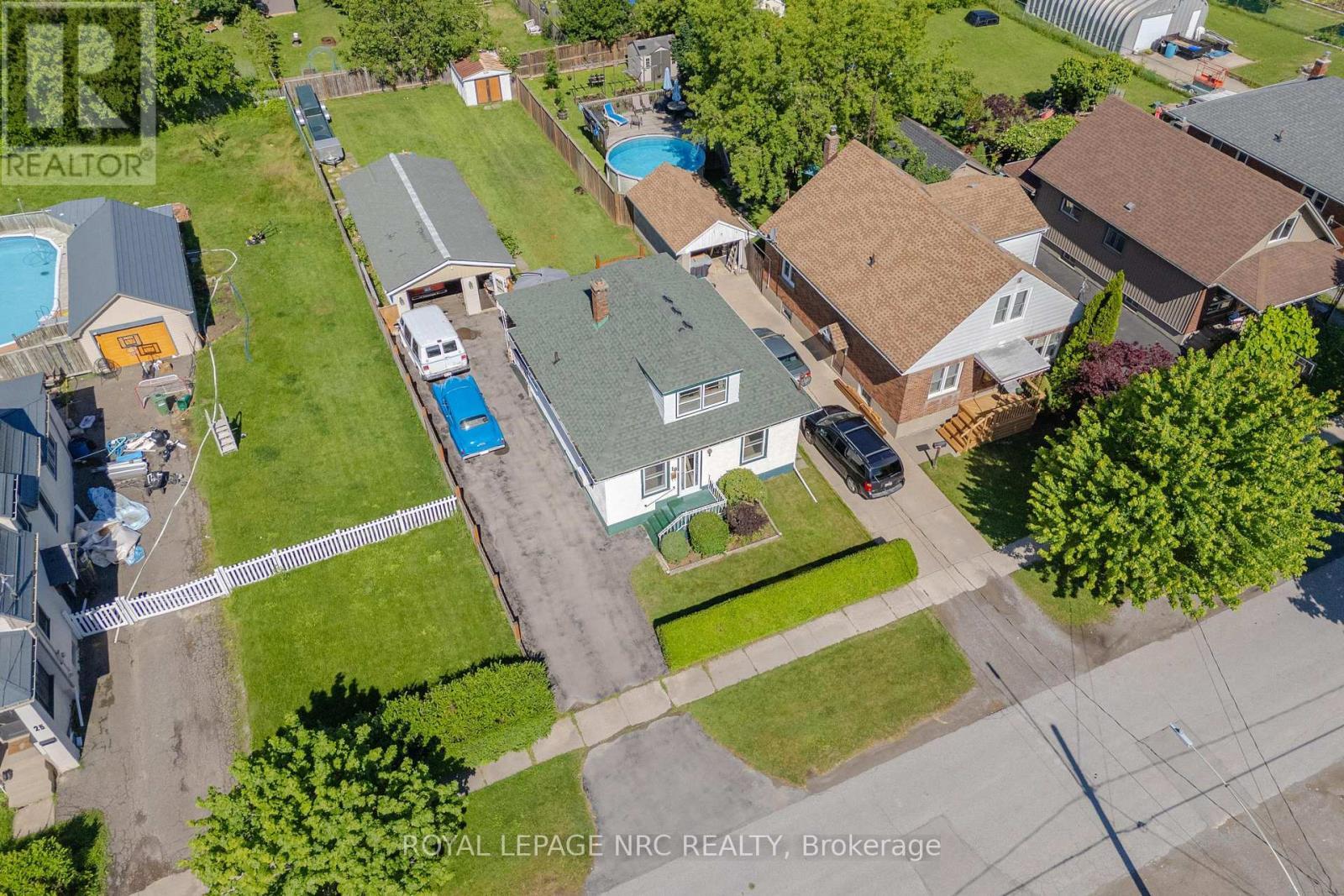












19 CUNNINGHAM STREET

,
Thorold (Thorold Downtown),




Ontario
L2V3K6


