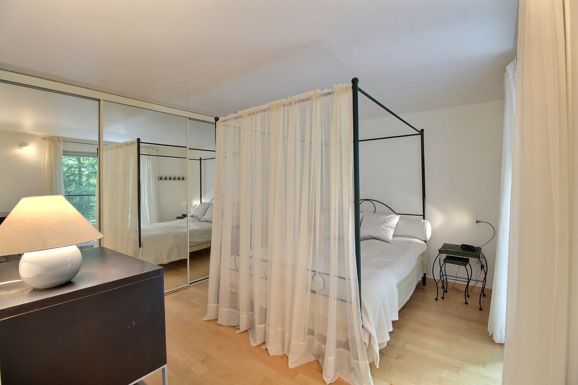 









34


Av. des Érables

,
Orford,




QC
J1X6W9

