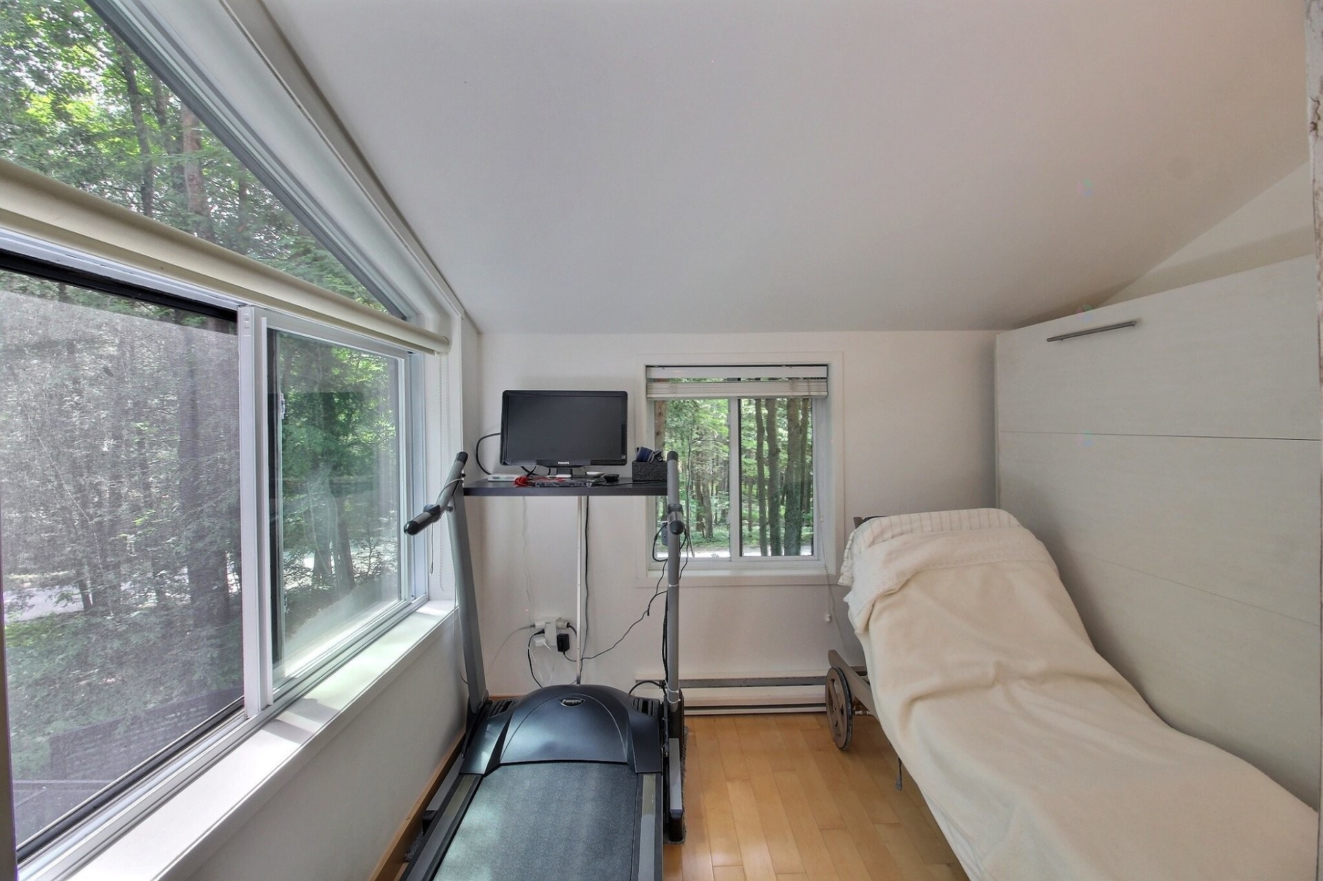 









34


Av. des Érables

,
Orford,




QC
J1X6W9

