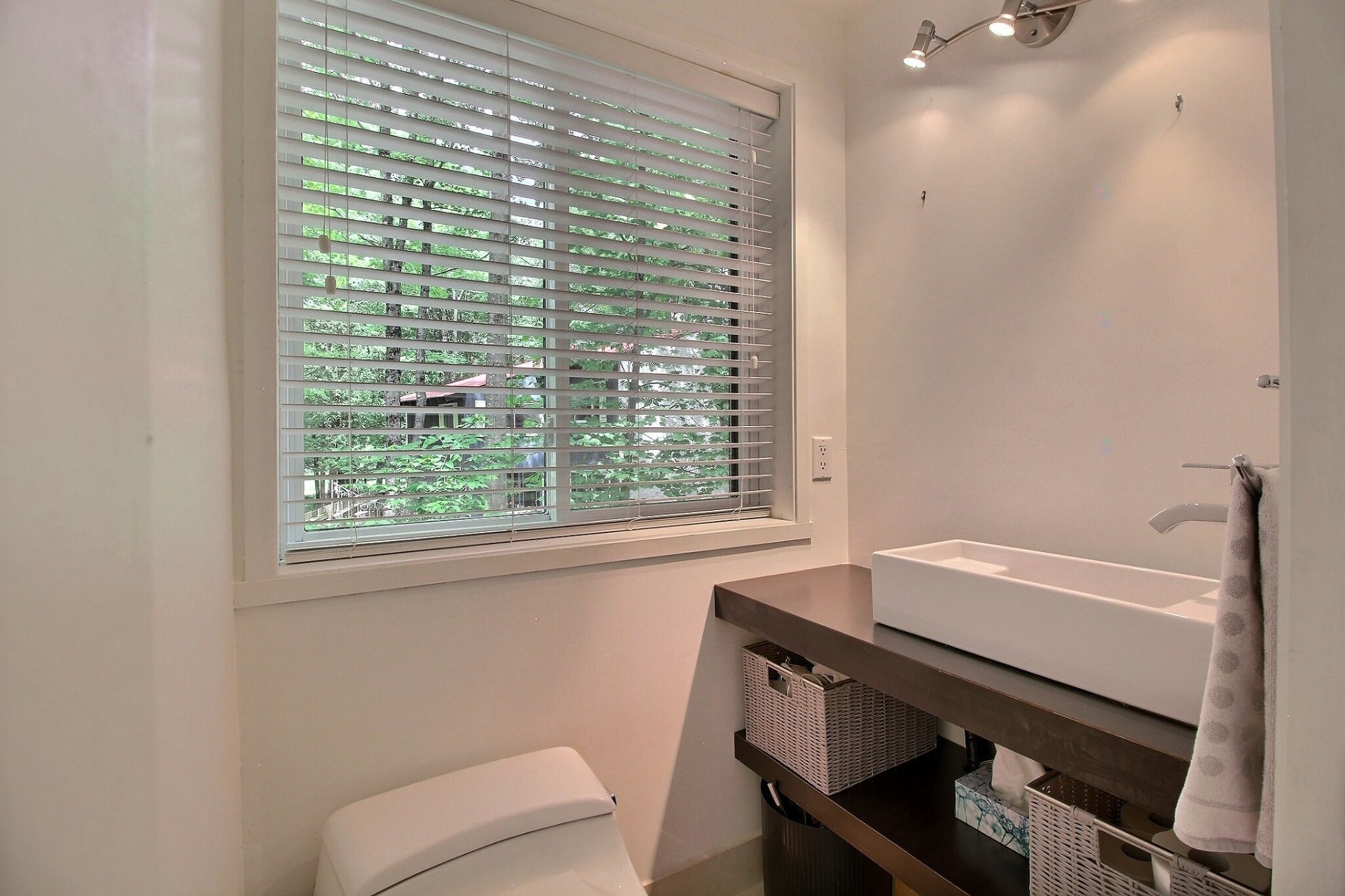 









34


Av. des Érables

,
Orford,




QC
J1X6W9


