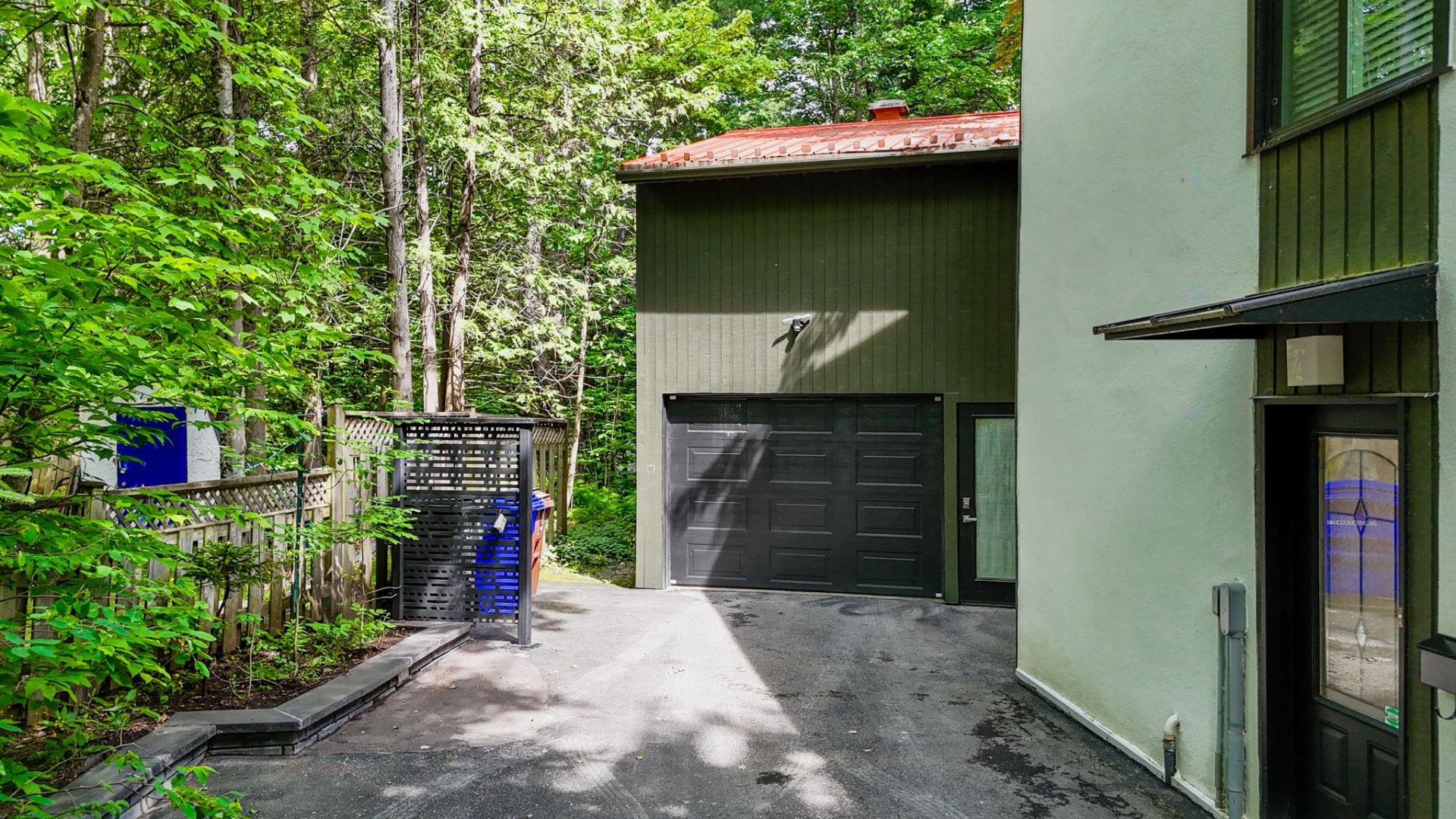 









34


Av. des Érables

,
Orford,




QC
J1X6W9

