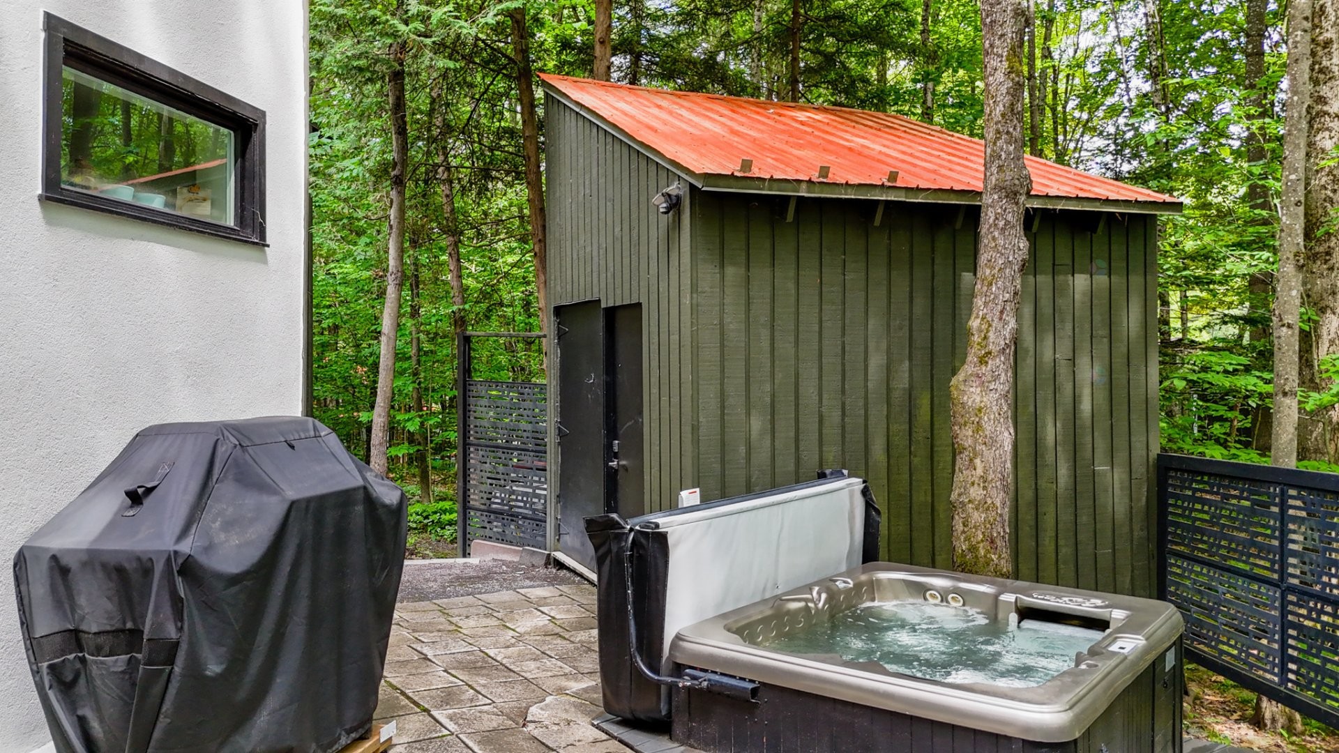 









34


Av. des Érables

,
Orford,




QC
J1X6W9


