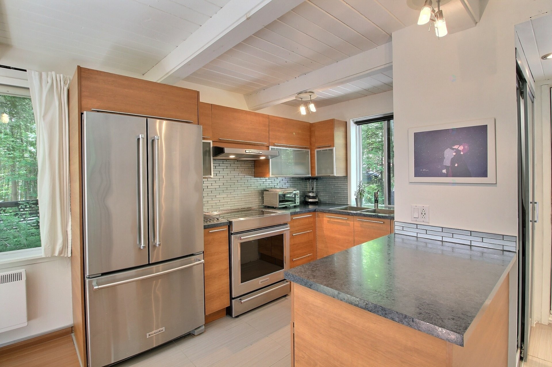









34


Av. des Érables

,
Orford,




QC
J1X6W9

