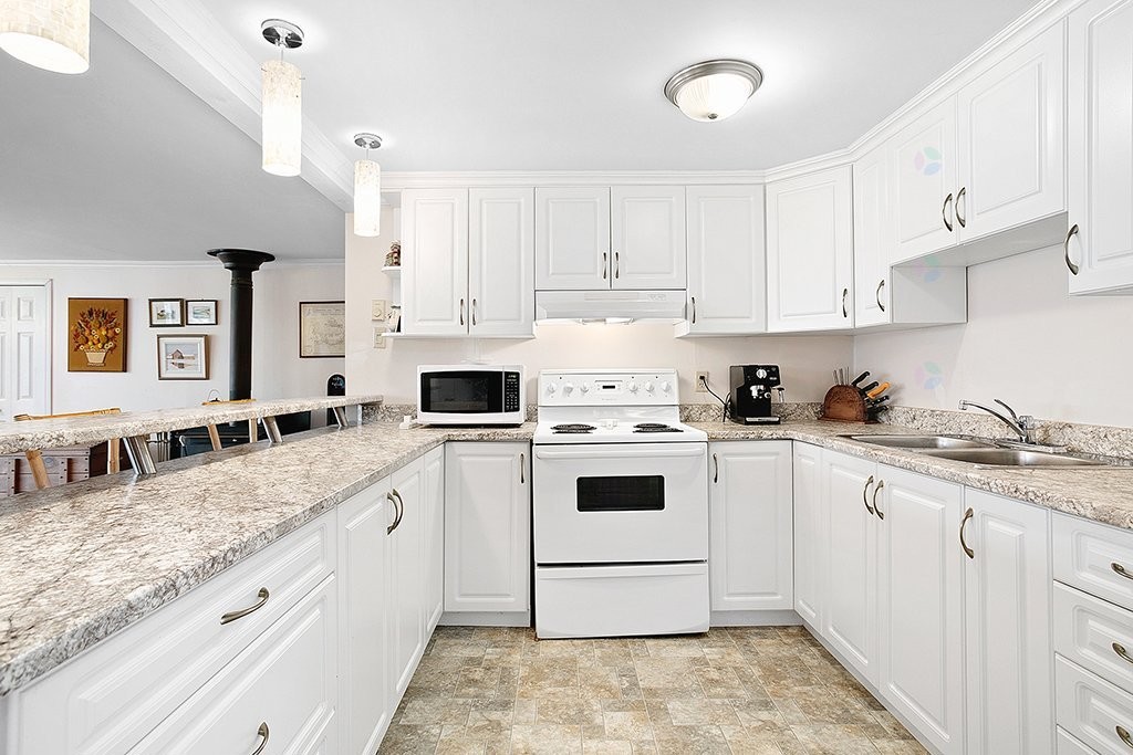 









485


Ch. des Outaouais

,
L'Île-du-Grand-Calumet,




QC
J0X1J0

