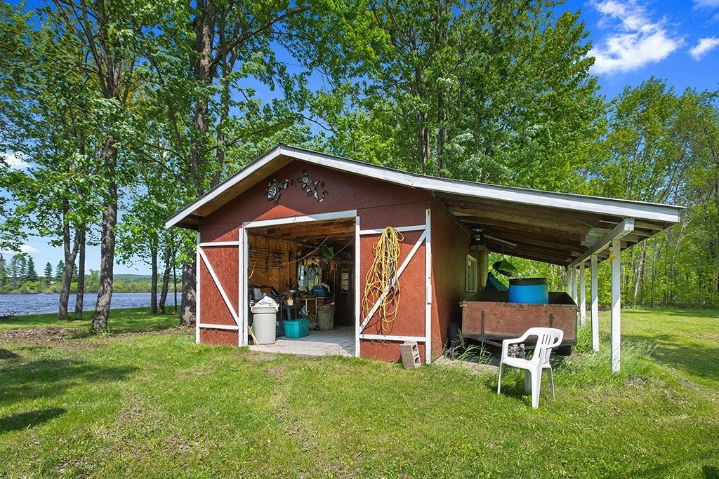 









485


Ch. des Outaouais

,
L'Île-du-Grand-Calumet,




QC
J0X1J0

