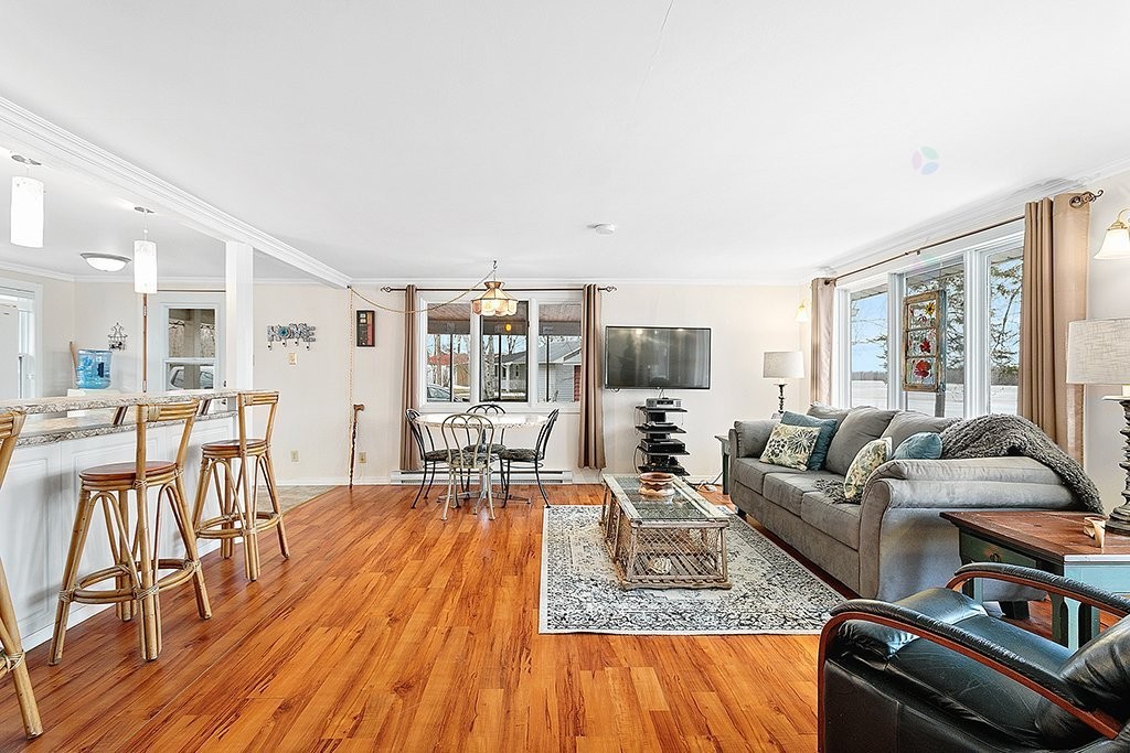 









485


Ch. des Outaouais

,
L'Île-du-Grand-Calumet,




QC
J0X1J0

