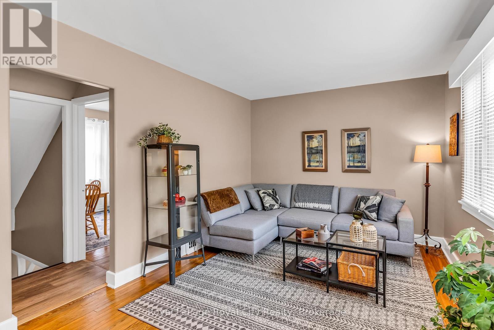 












56 WINSTON CRESCENT

,
Guelph (St. George's),




Ontario
N1E2K2

