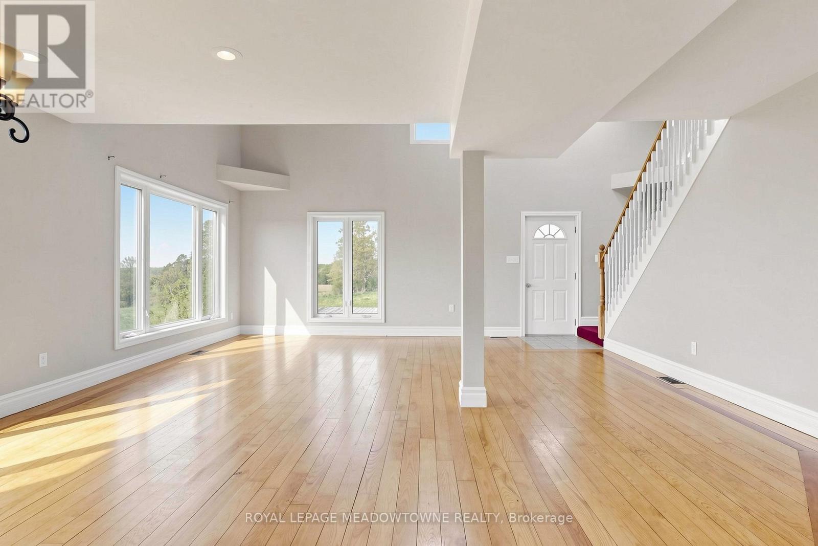 












13489 FOURTH LINE NASSAGAWEYA

,
Milton,




Ontario
N0B2K0

