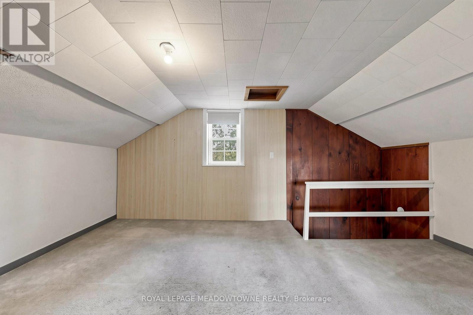 












13489 FOURTH LINE NASSAGAWEYA

,
Milton,




Ontario
N0B2K0


