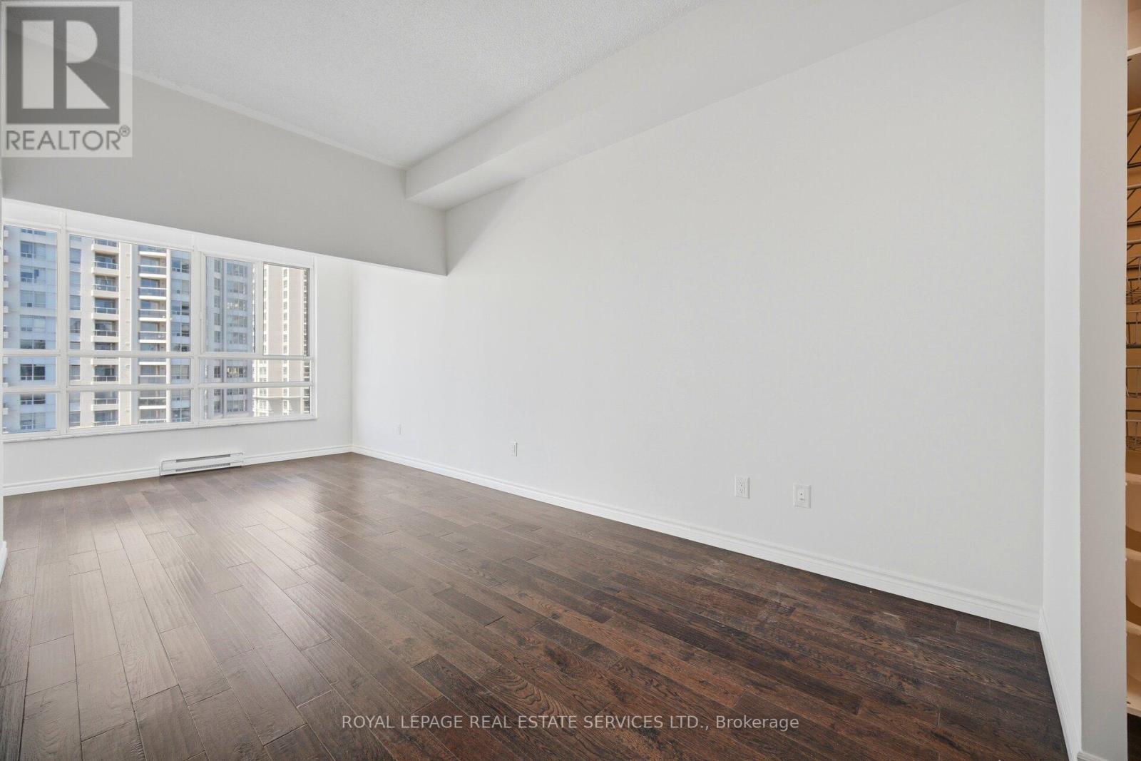 












1605 - 250 WEBB DRIVE

,
Mississauga,




Ontario
L5B3Z4


