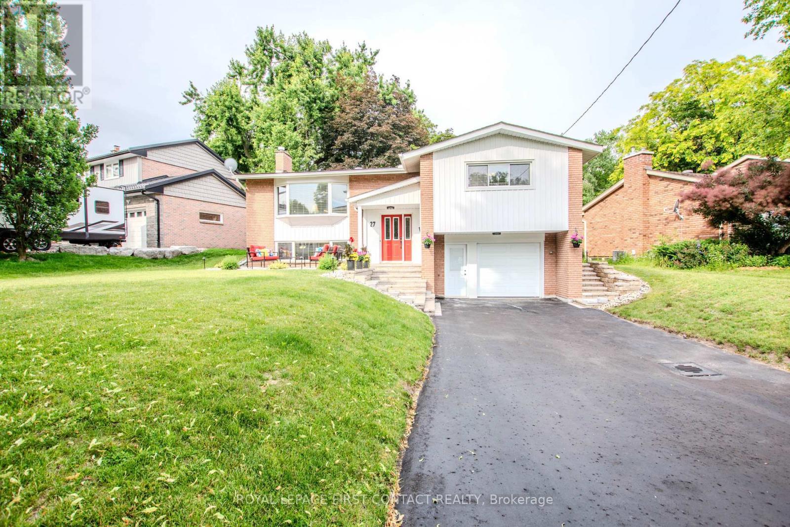 












27 TOWER CRESCENT

,
Barrie,




Ontario
L4N2V3

