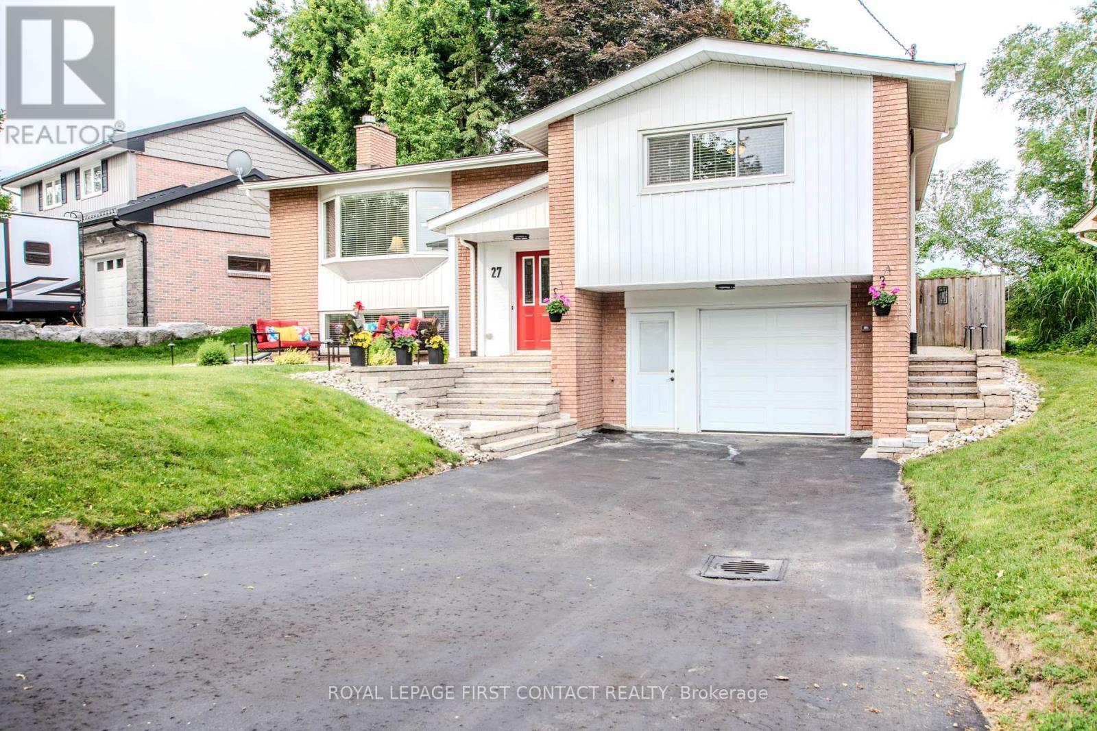 












27 TOWER CRESCENT

,
Barrie,




Ontario
L4N2V3

