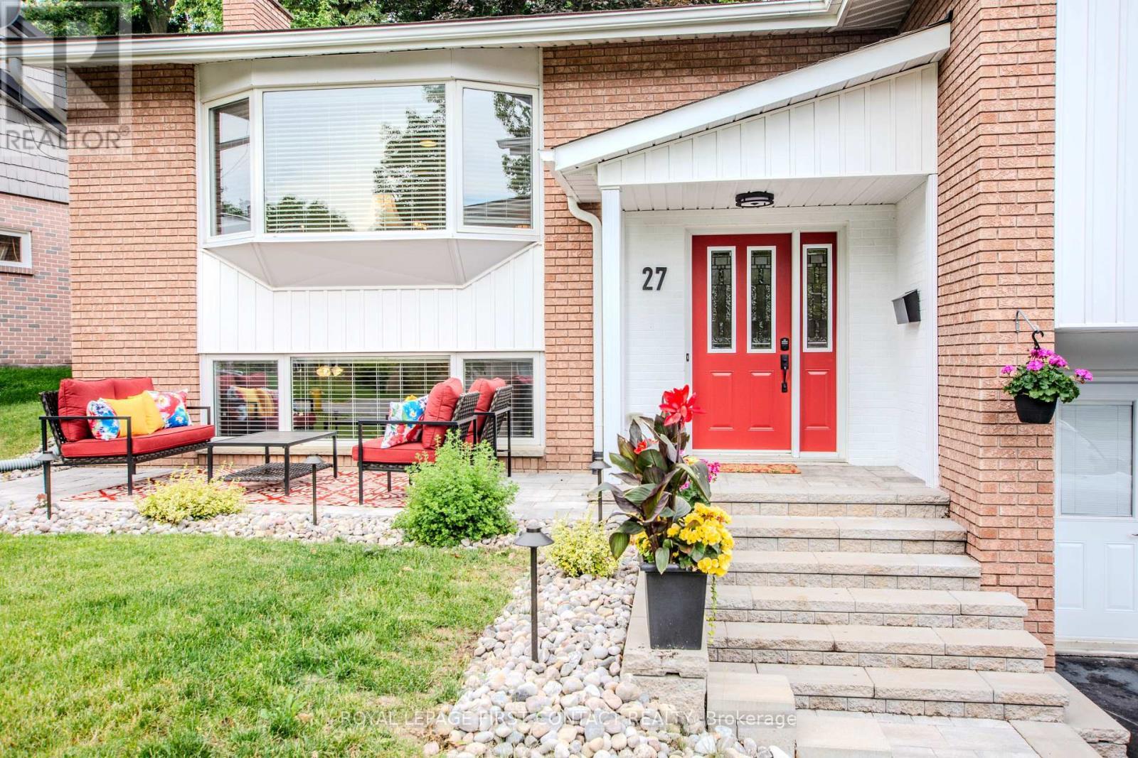 












27 TOWER CRESCENT

,
Barrie,




Ontario
L4N2V3

