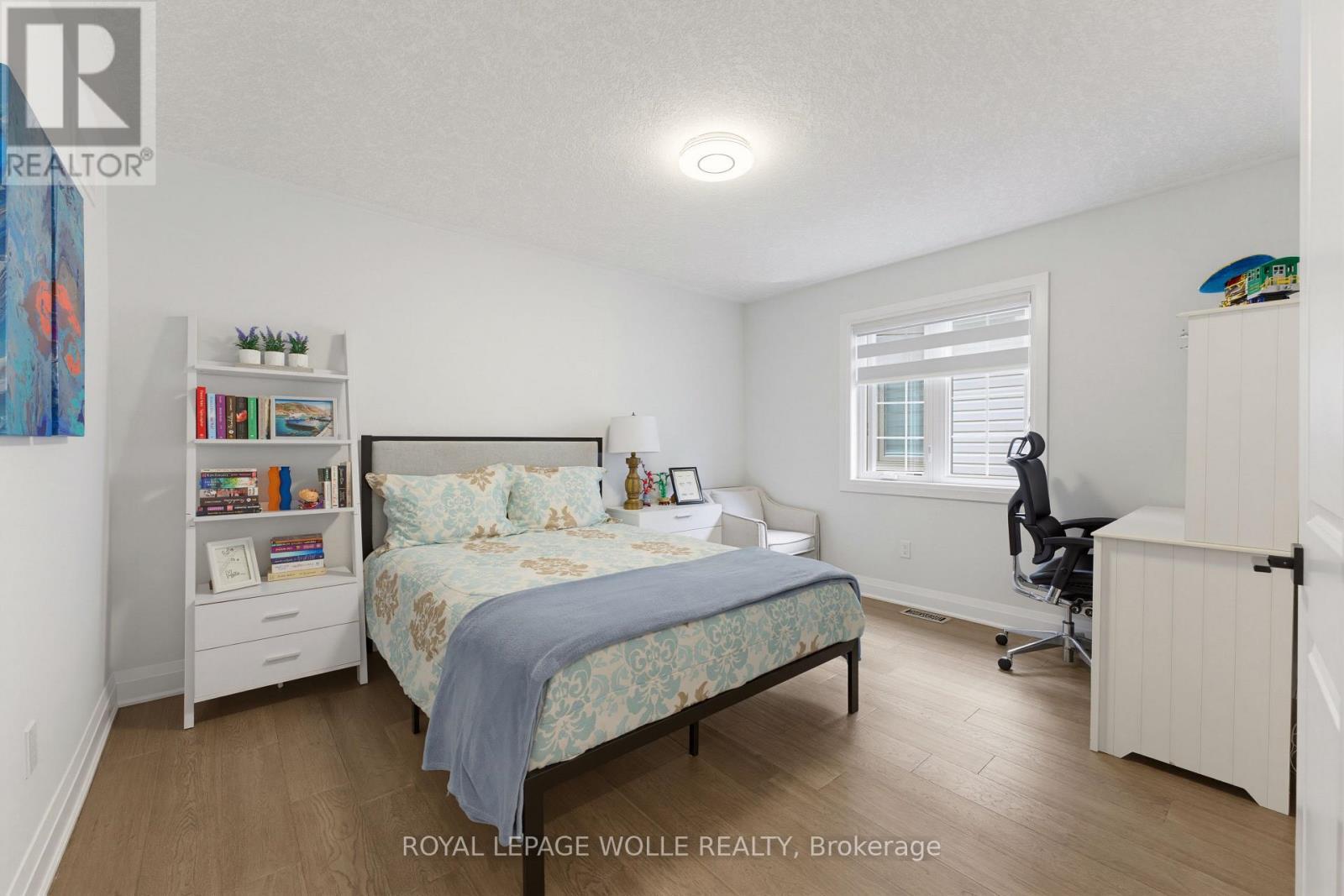 












647 BLAIR CREEK DRIVE

,
Kitchener,




Ontario
N2P0E7

