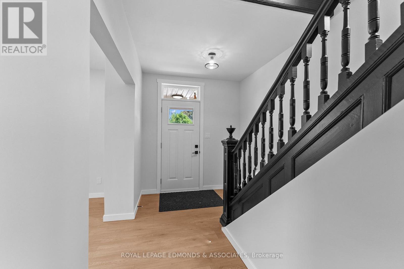 












204 MCALLISTER STREET

,
Pembroke,




Ontario
K8A3G2

