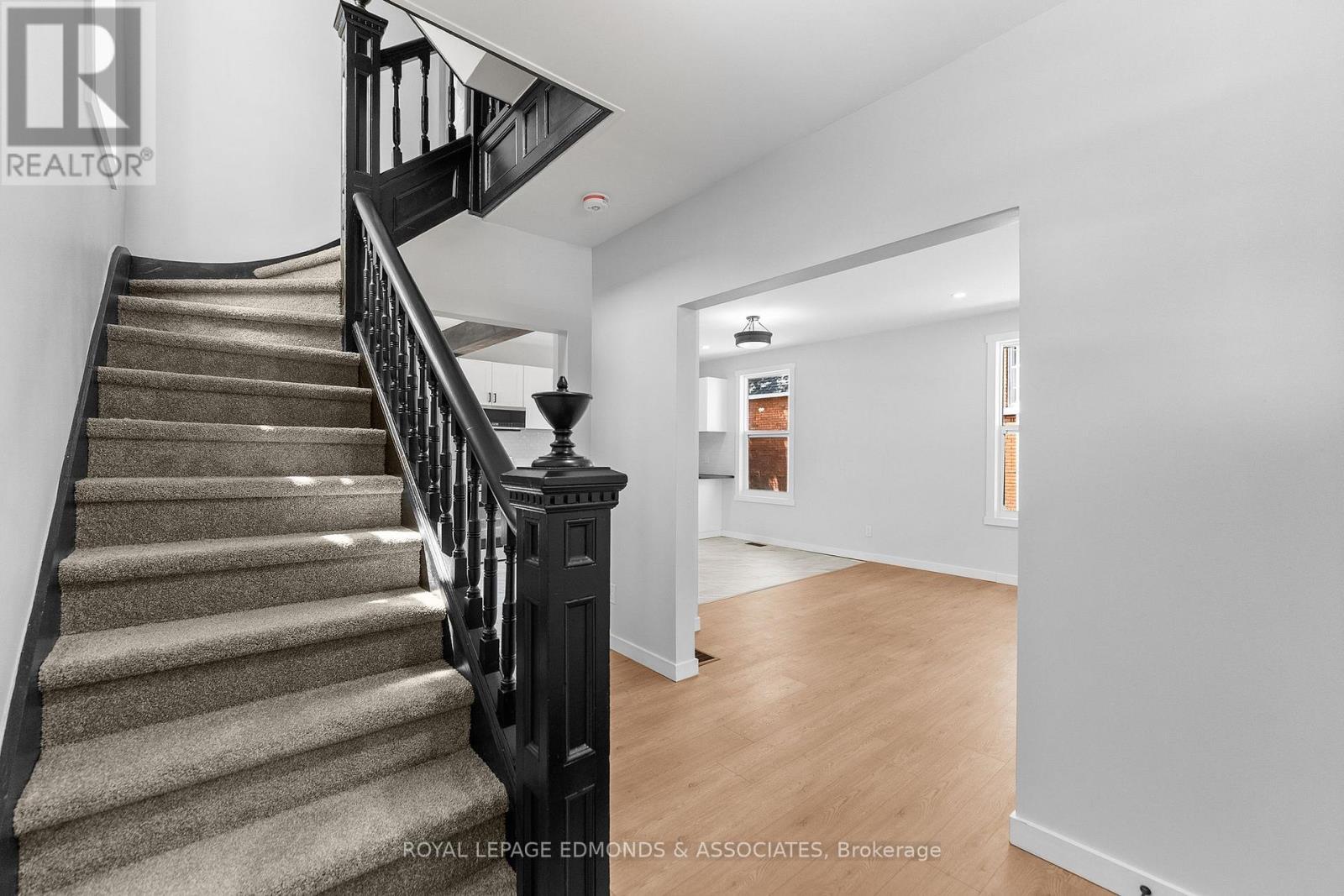 












204 MCALLISTER STREET

,
Pembroke,




Ontario
K8A3G2

