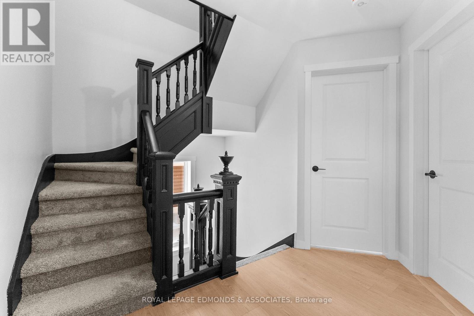 












204 MCALLISTER STREET

,
Pembroke,




Ontario
K8A3G2

