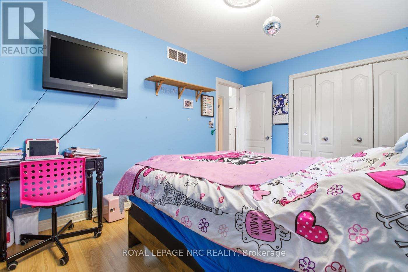 












4001 WEINBRENNER ROAD

,
Niagara Falls (Chippawa),




Ontario
L2G7X9

