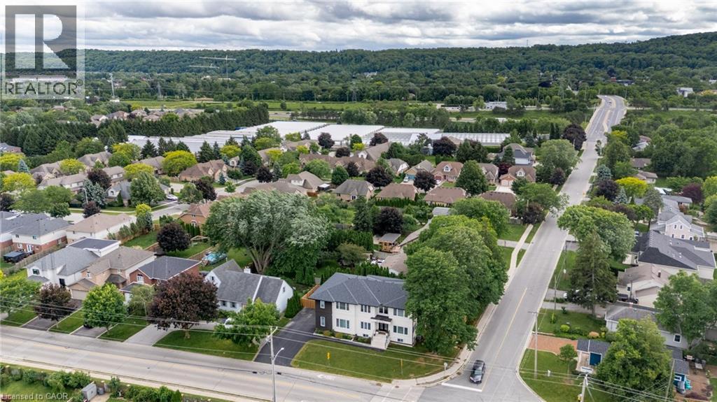 












22 LAKE Street

,
Grimsby,




Ontario
L3M2G7

