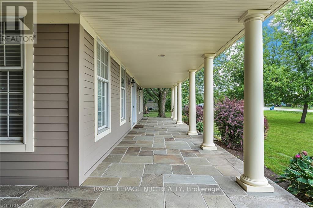 












915 QUEENSTON ROAD S

,
Niagara-on-the-Lake (St. Davids),




Ontario
L0S1J0

