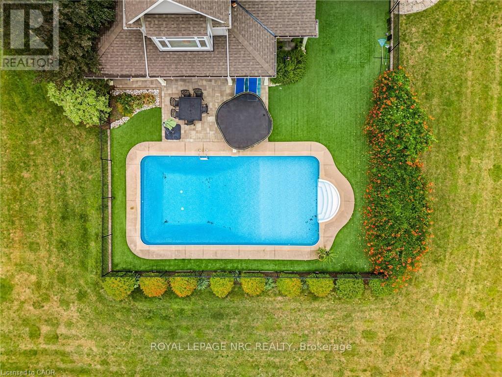 












915 QUEENSTON ROAD S

,
Niagara-on-the-Lake (St. Davids),




Ontario
L0S1J0

