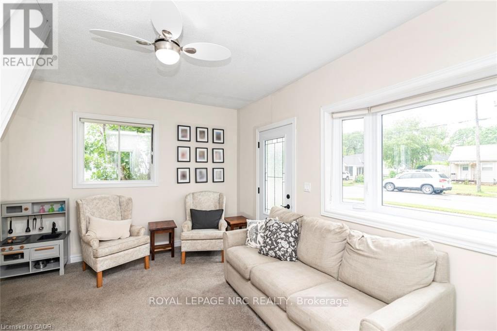 












811 TAMARAC STREET

,
Haldimand (Dunnville),




Ontario
N1A2E5

