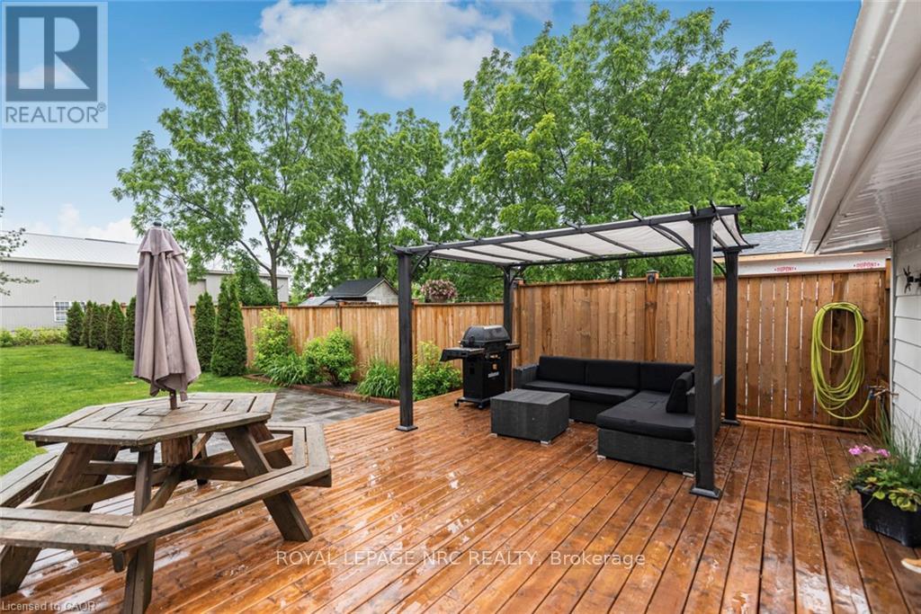 












811 TAMARAC STREET

,
Haldimand (Dunnville),




Ontario
N1A2E5

