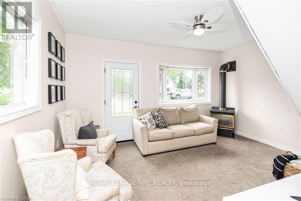 












811 TAMARAC STREET

,
Haldimand (Dunnville),




Ontario
N1A2E5

