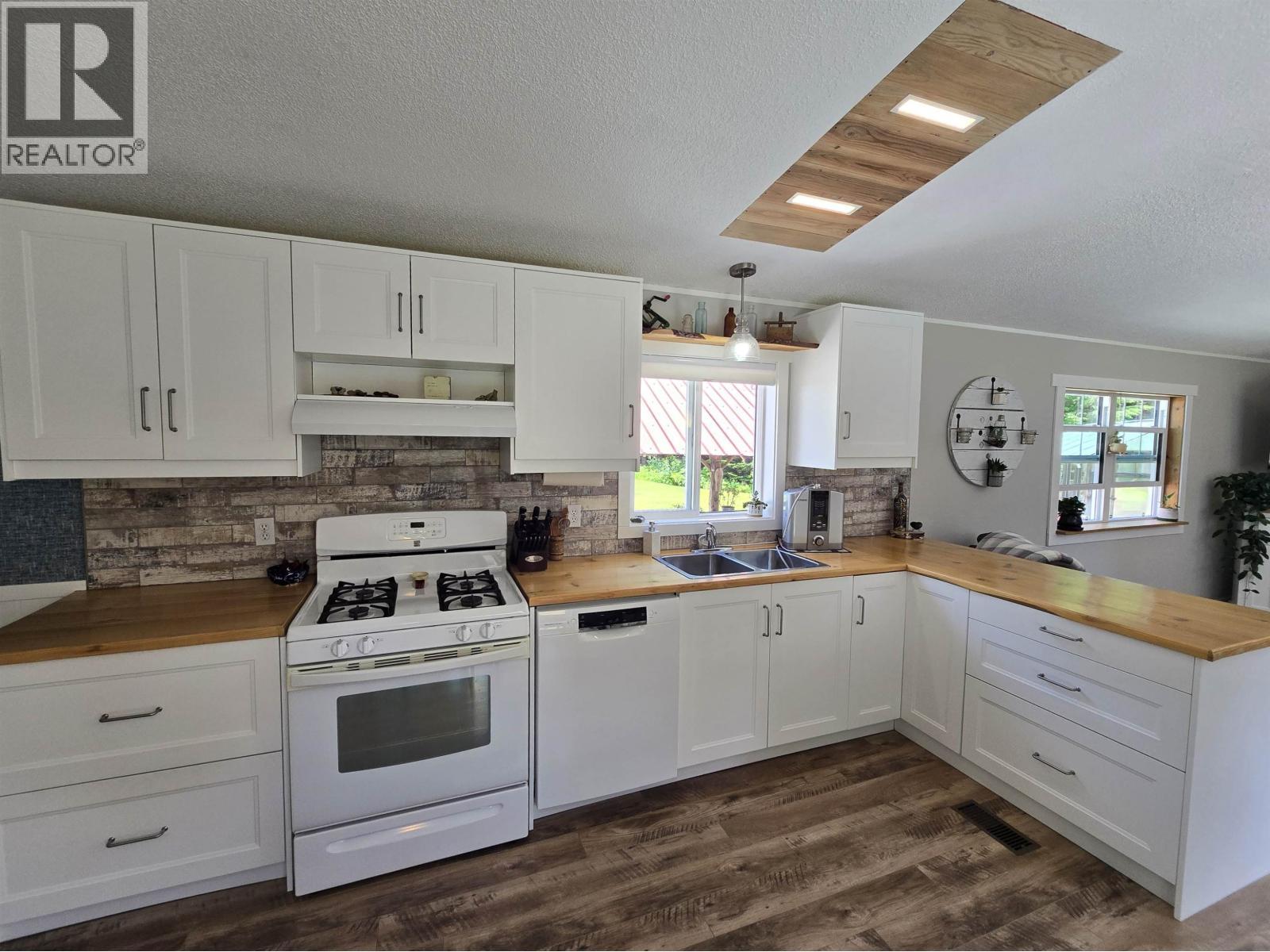 












2490 KRESTON STREET

,
Terrace,




British Columbia
V8G0G2


