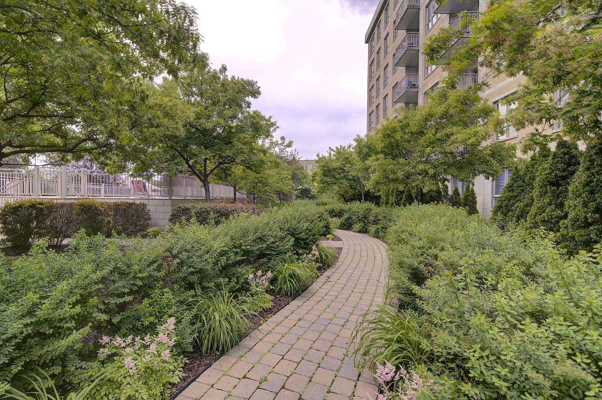









8500


Rue Raymond-Pelletier

, 511,
Montréal (Ahuntsic-Cartierville),




QC
H2M0A3

