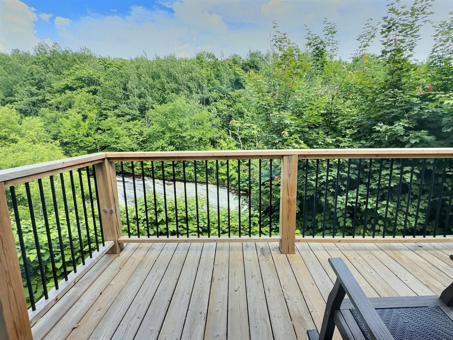 









133


Rue Ketchen

,
Témiscaming,




QC
J0Z3R0

