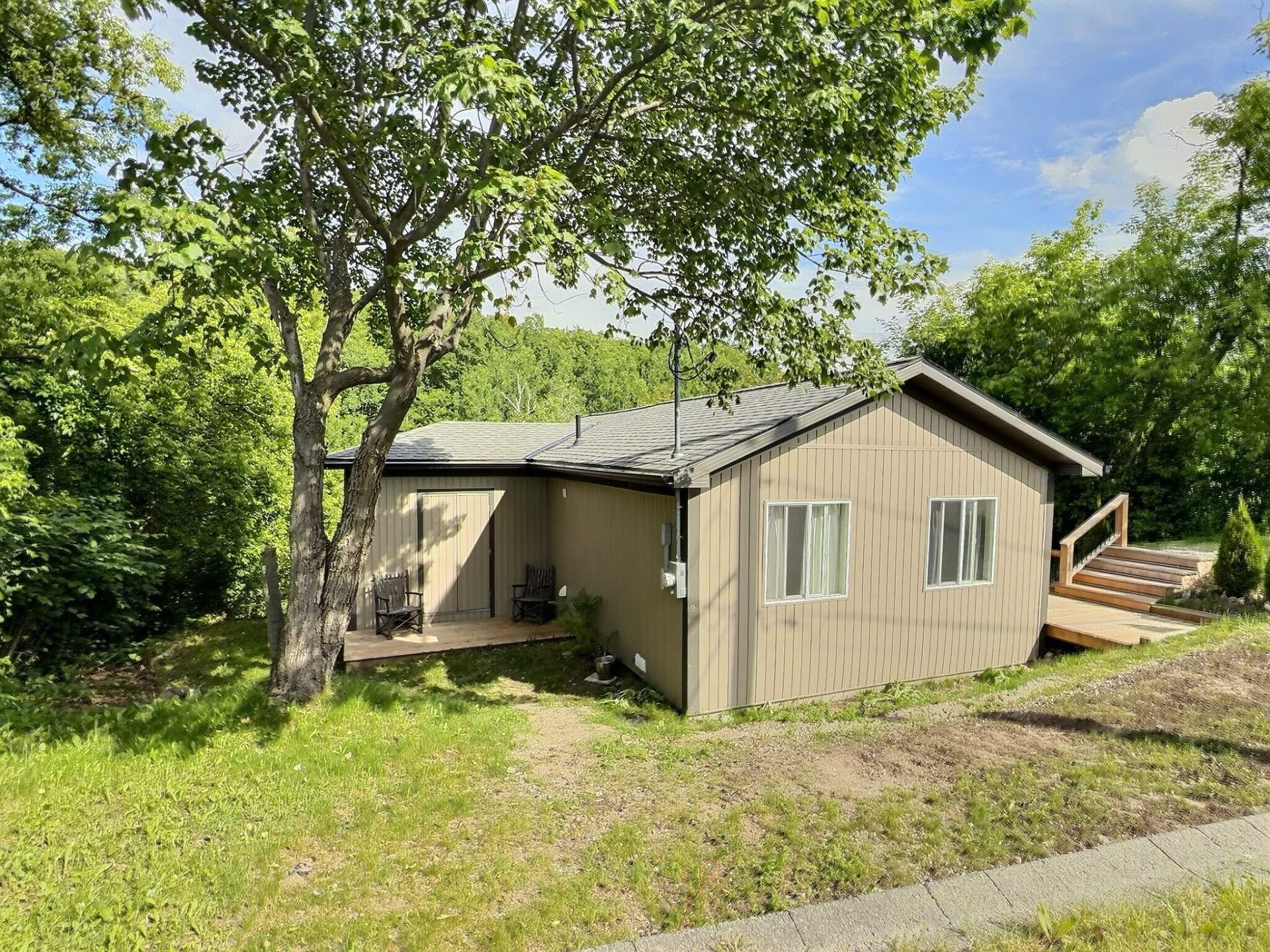 









133


Rue Ketchen

,
Témiscaming,




QC
J0Z3R0

