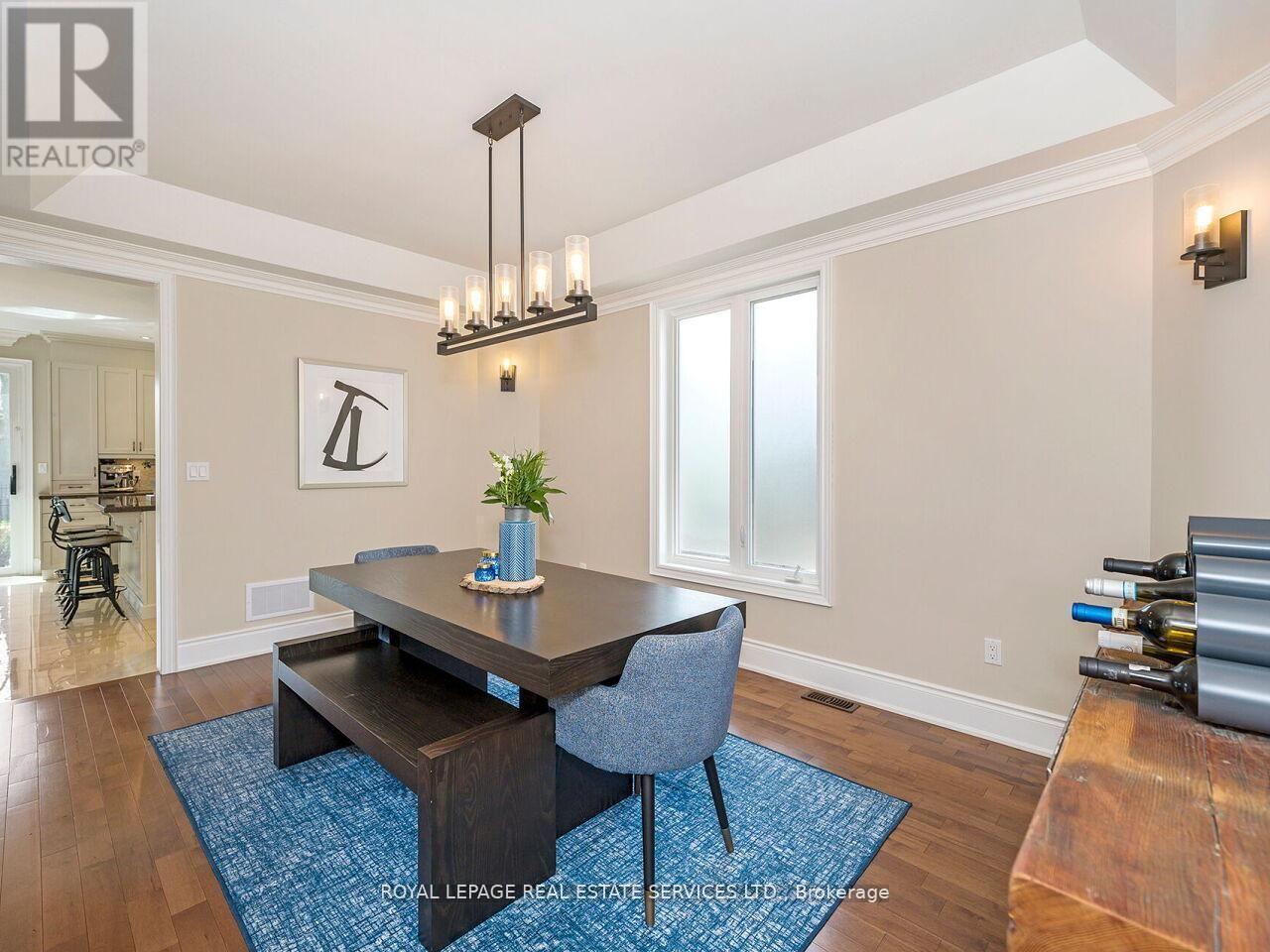 












24 JOPLING AVENUE N

,
Toronto,




Ontario
M9B4E7

