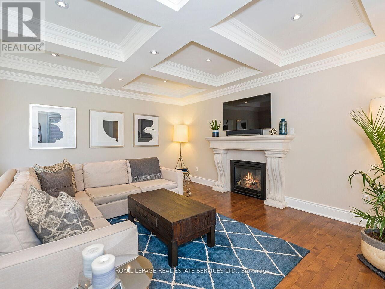 












24 JOPLING AVENUE N

,
Toronto,




Ontario
M9B4E7

