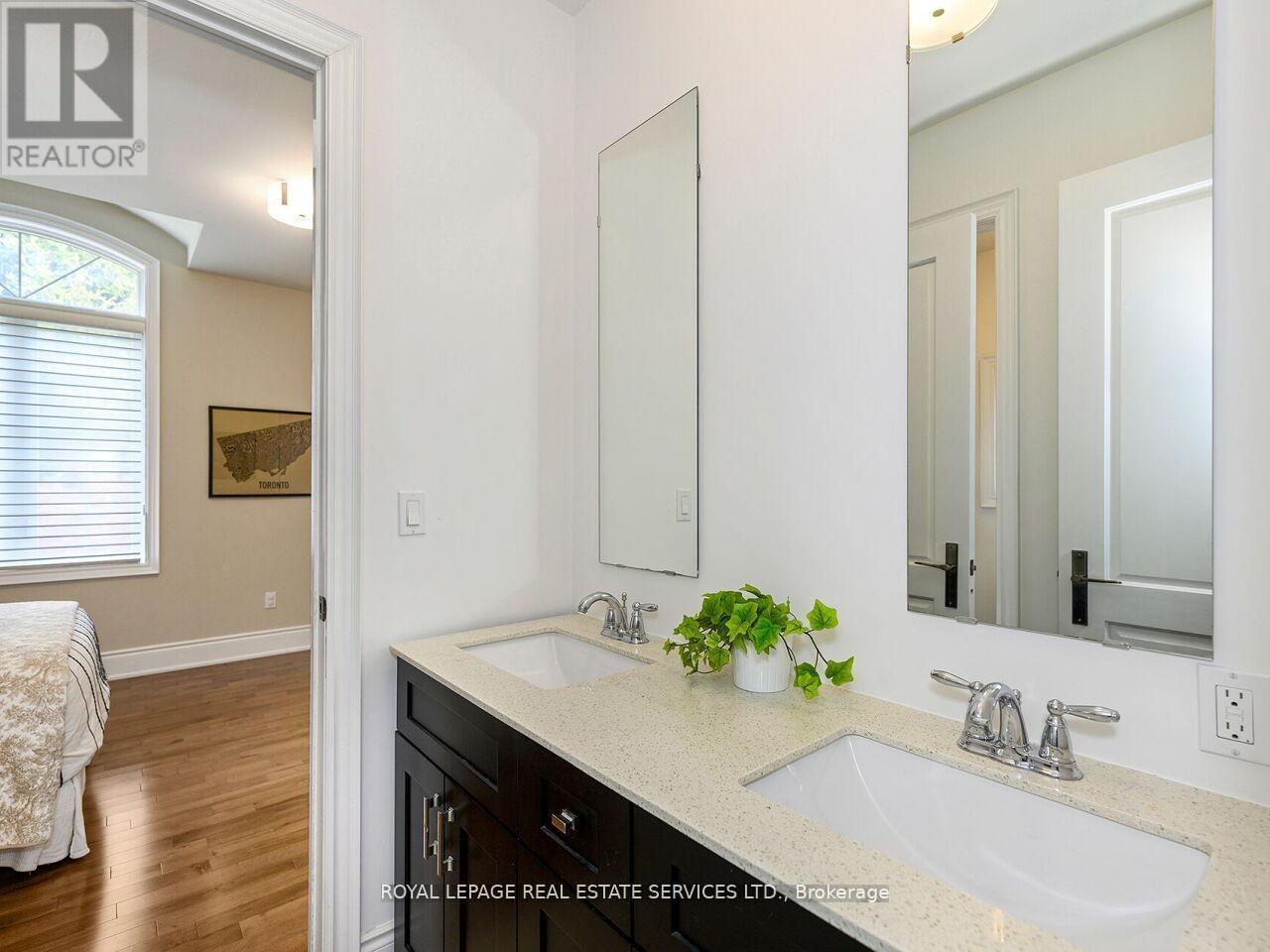 












24 JOPLING AVENUE N

,
Toronto,




Ontario
M9B4E7

