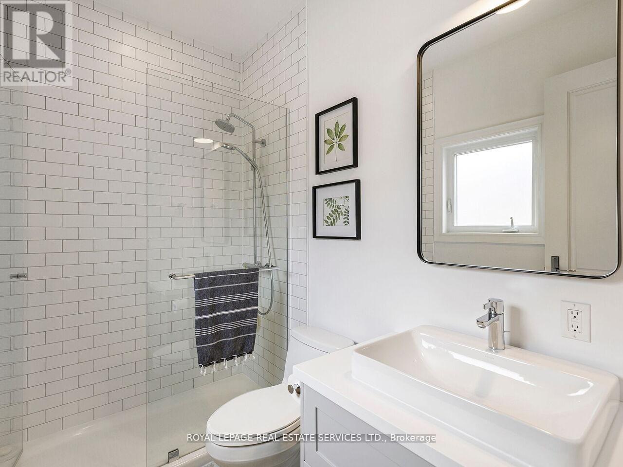 












24 JOPLING AVENUE N

,
Toronto,




Ontario
M9B4E7

