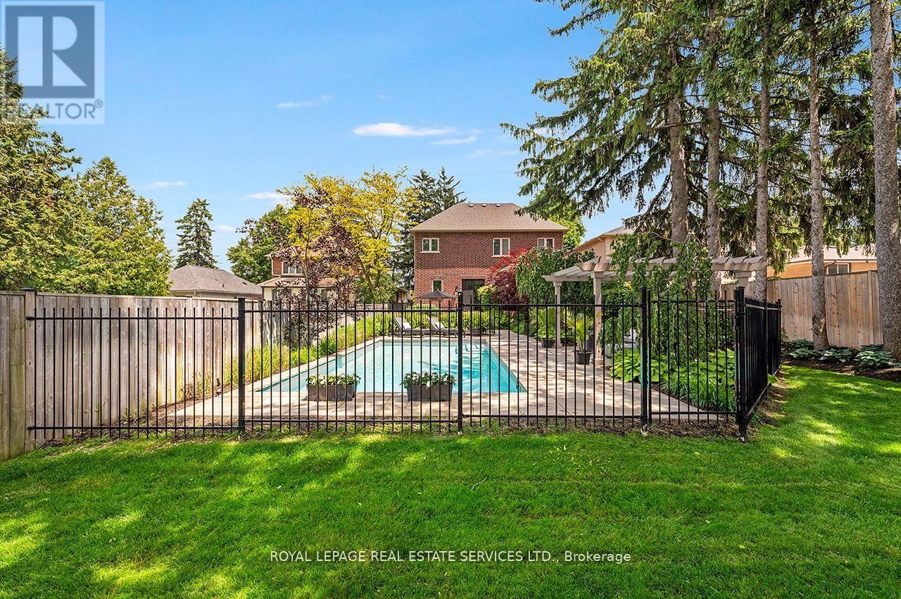 












24 JOPLING AVENUE N

,
Toronto,




Ontario
M9B4E7

