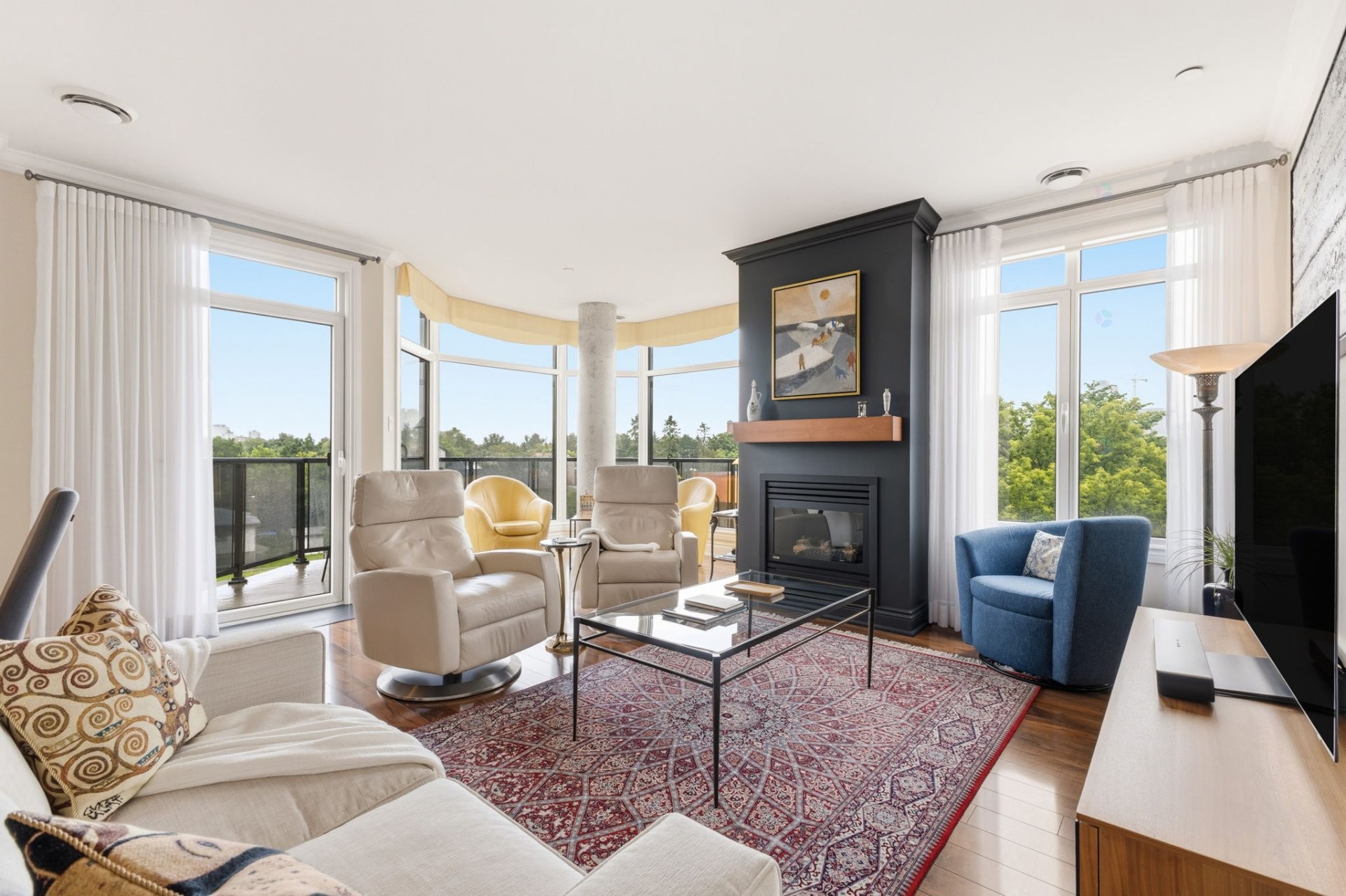









224


Boul. Alexandre-Taché

, 207,
Gatineau (Hull),




QC
J9A0B8

