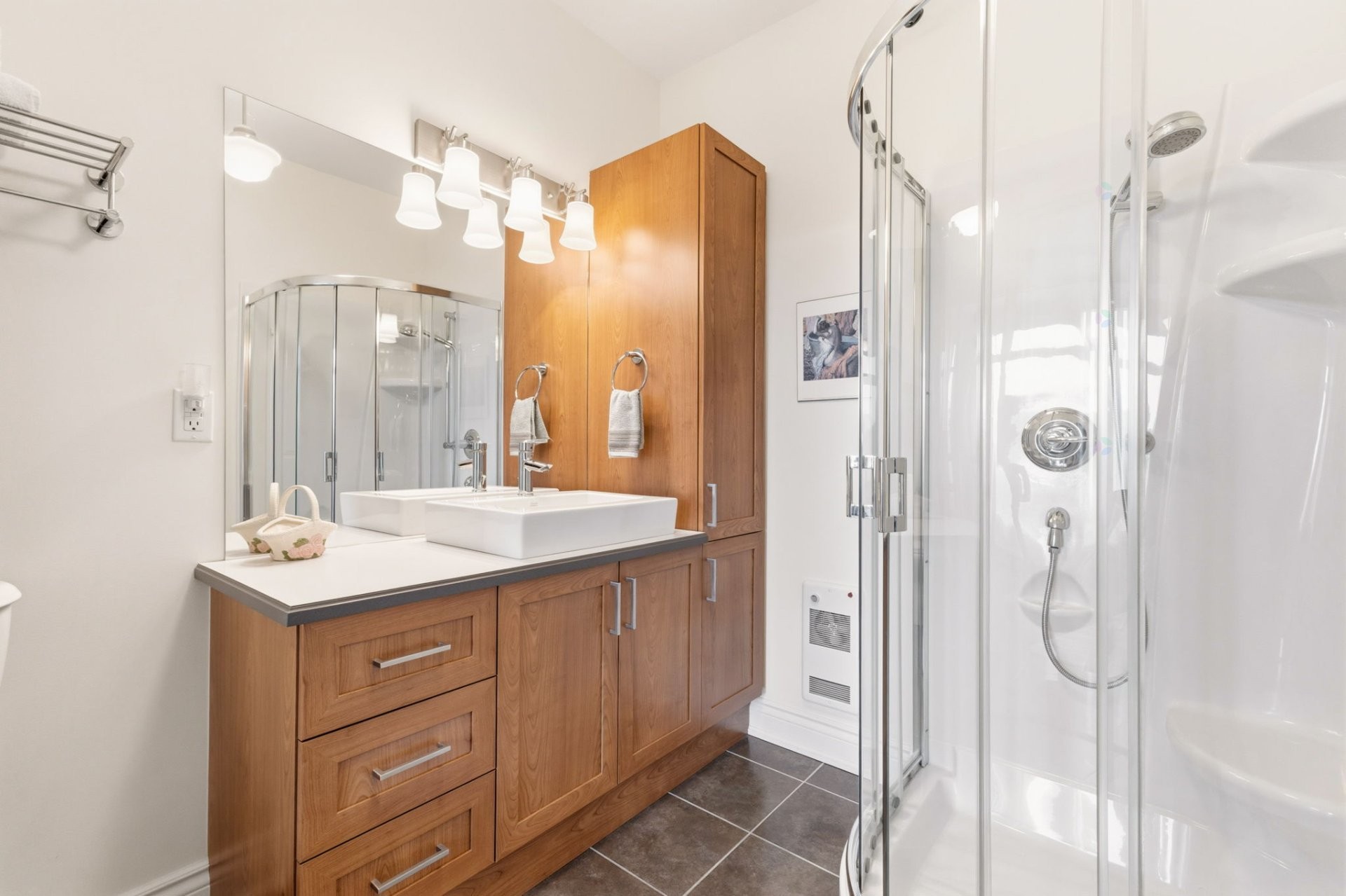 









224


Boul. Alexandre-Taché

, 207,
Gatineau (Hull),




QC
J9A0B8

