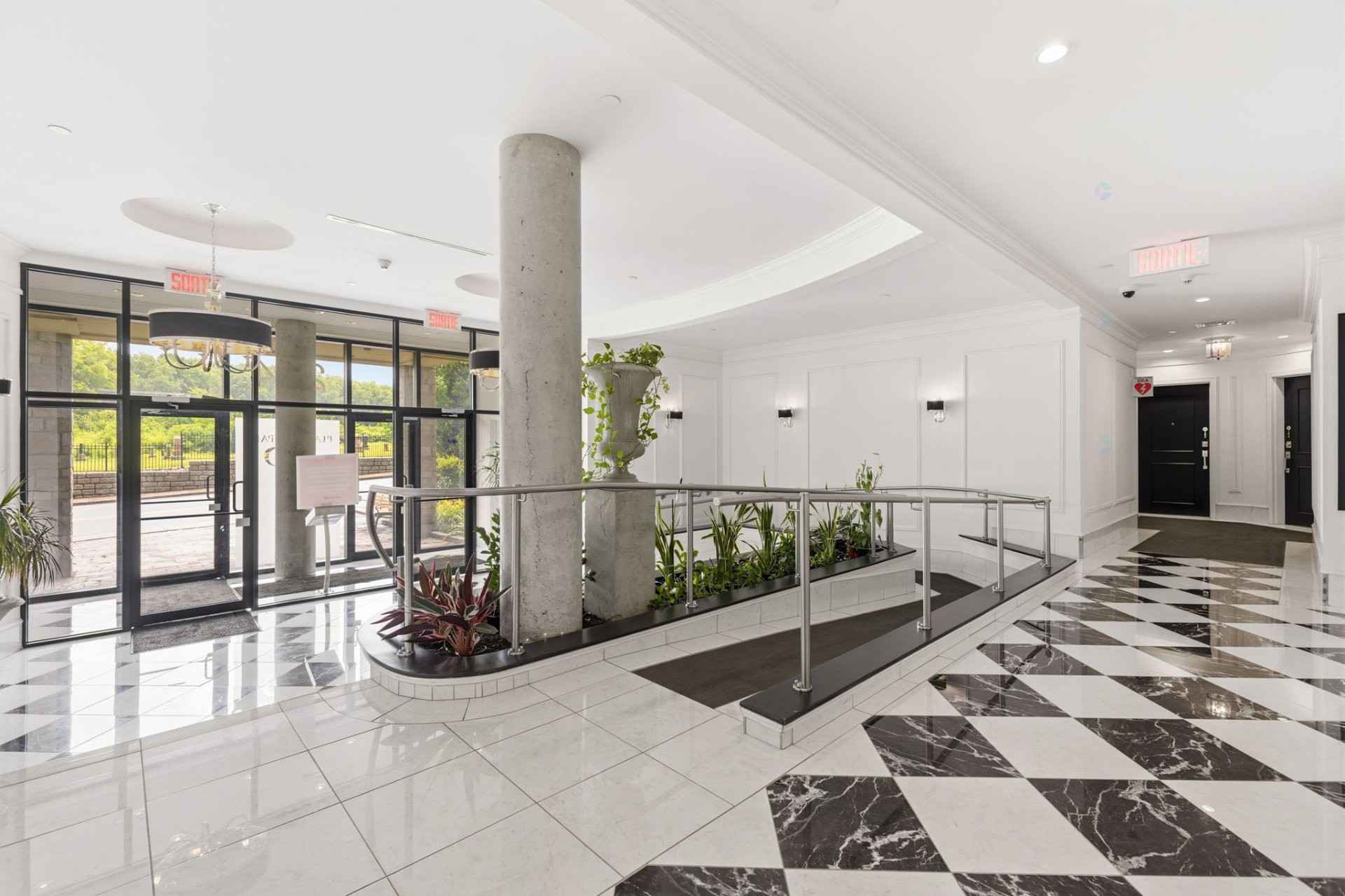 









224


Boul. Alexandre-Taché

, 207,
Gatineau (Hull),




QC
J9A0B8

