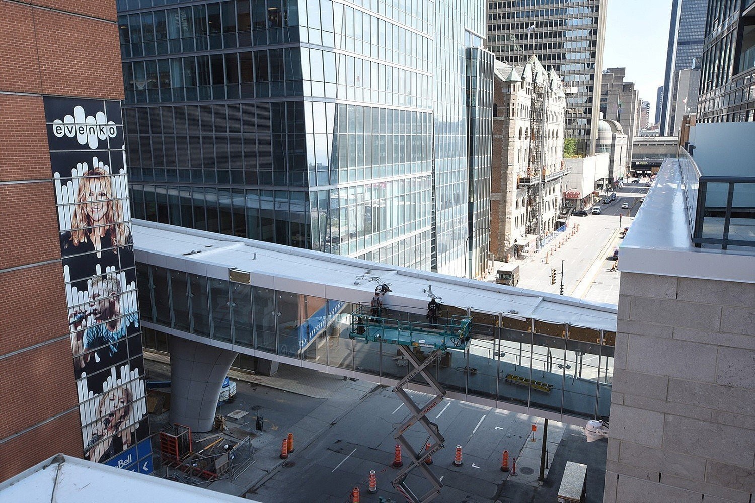 









1188


Rue St-Antoine O.

, 3111,
Montréal (Ville-Marie),




QC
H3C1B4

